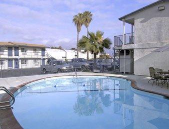 Southbay Travelodge San Diego Коронадо Экстерьер фото